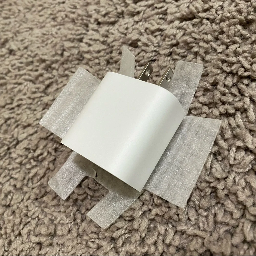 NEW Apple 20W USB‑C Power Adapter